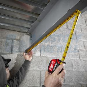 Противоударна магнитна ролетка Milwaukee 8 м