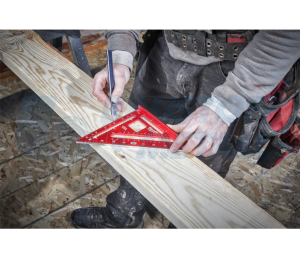 Мултифункционален прав ъгъл с прецизни отвори Milwaukee