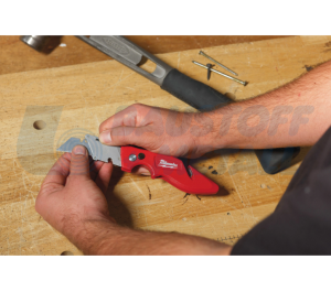 Сгъваем конструкционен нож Milwaukee