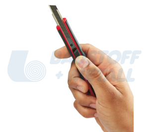 Макетен нож с метален водач Milwaukee 9 мм