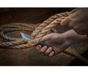 Назъбен сгъваем джобен нож Milwaukee Hardline 75 мм