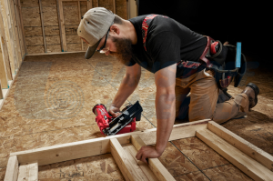 Акумулаторен безчетков такер Milwaukee M18 FFN-0C