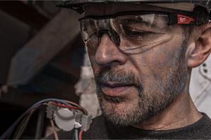 Предпазни очила прозрачни Milwaukee с диоптър (+1.5)