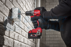 Акумулаторен винтоверт с ударна функция Milwaukee M18 BLPDRC-0X 