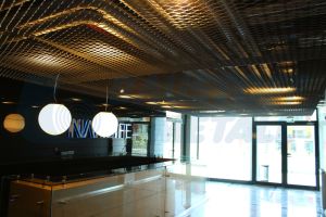 Метално пано SEPA с падащ борд за Т24 мрежа 30х10 цвят RAL 9005 черно 1200/600 мм, 1 брой